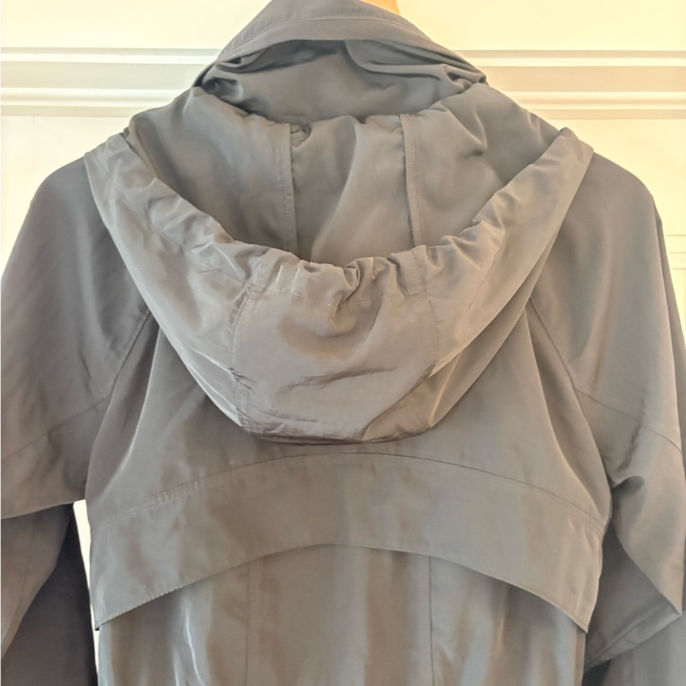 EUC Athleta Rain Jacket - Picture 8 of 10
